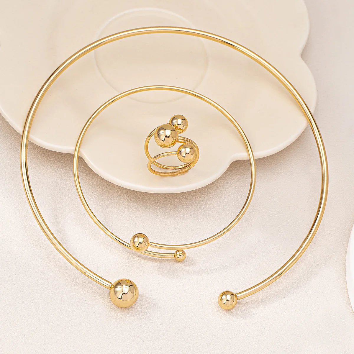 Elegant Gold-Plated Jewelry Set – Necklace, Bracelet & Ring